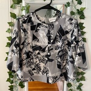 Olive + Oak Geometric 3/4 Sleeve Top